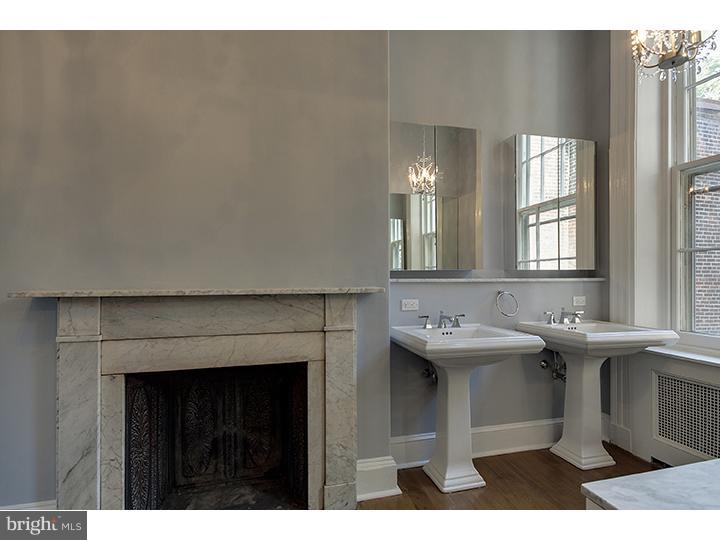 WASHINGTON SQ WEST - Residential
