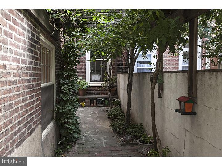 WASHINGTON SQ WEST - Residential