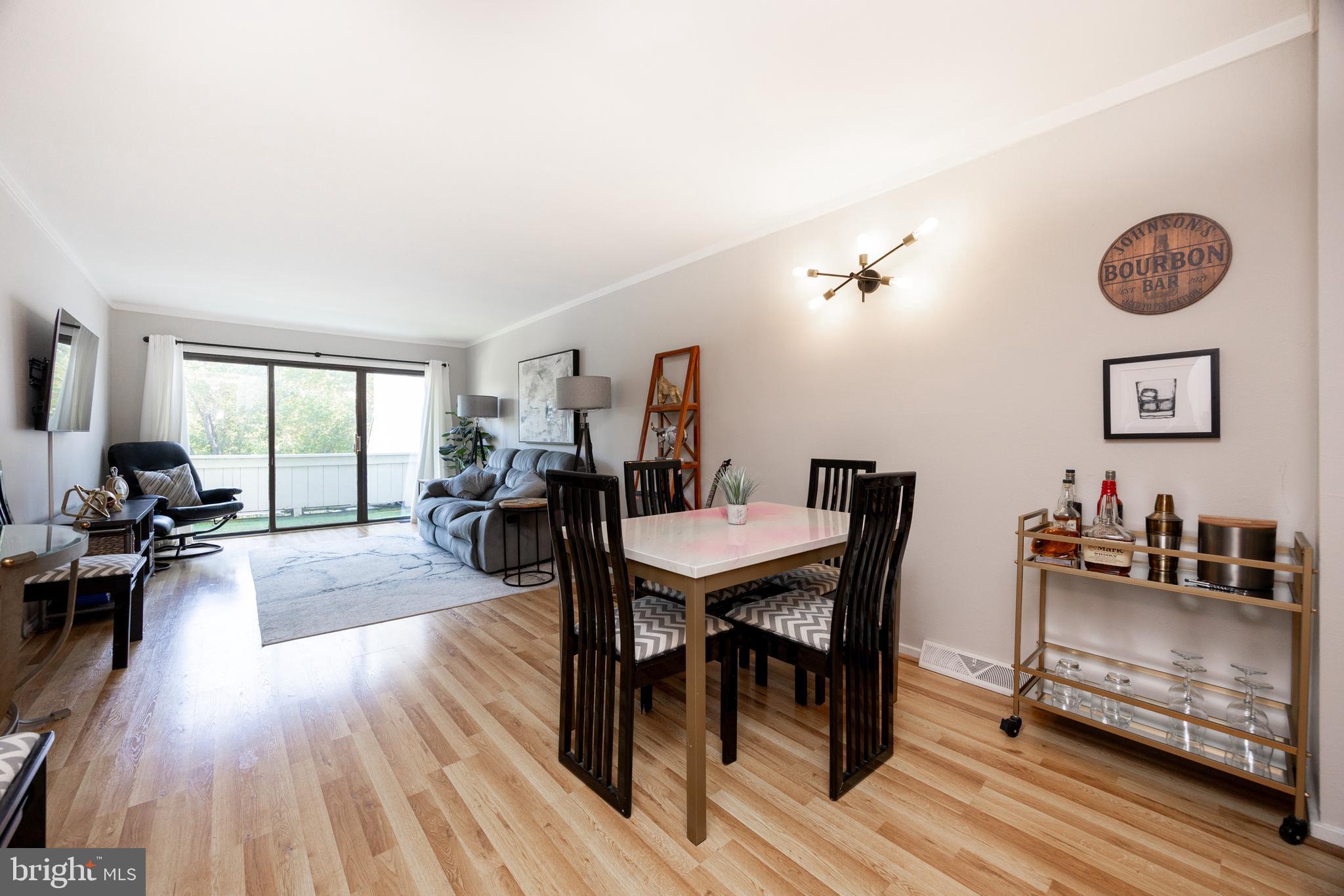 SUMMIT HOUSE - Residential