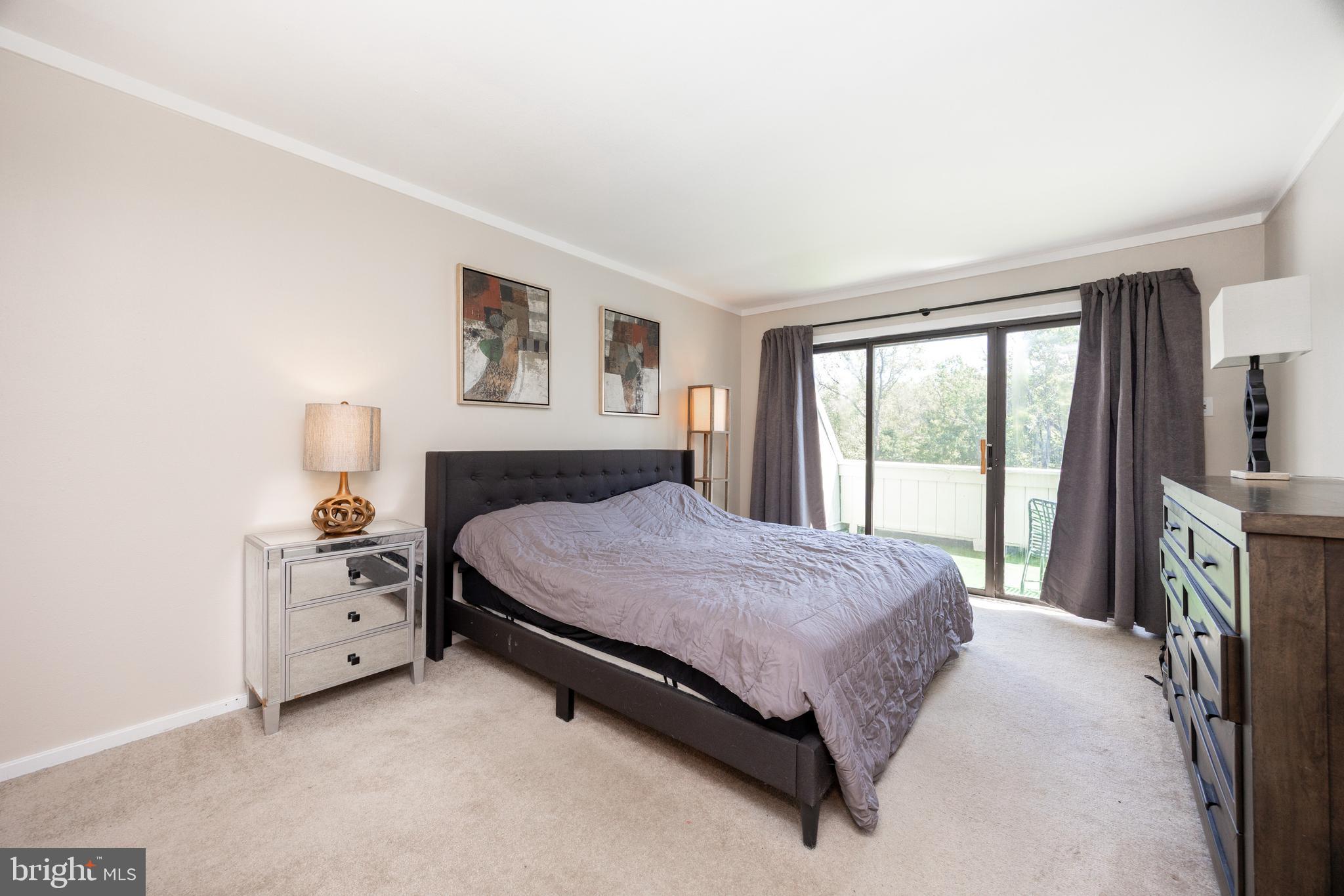 SUMMIT HOUSE - Residential