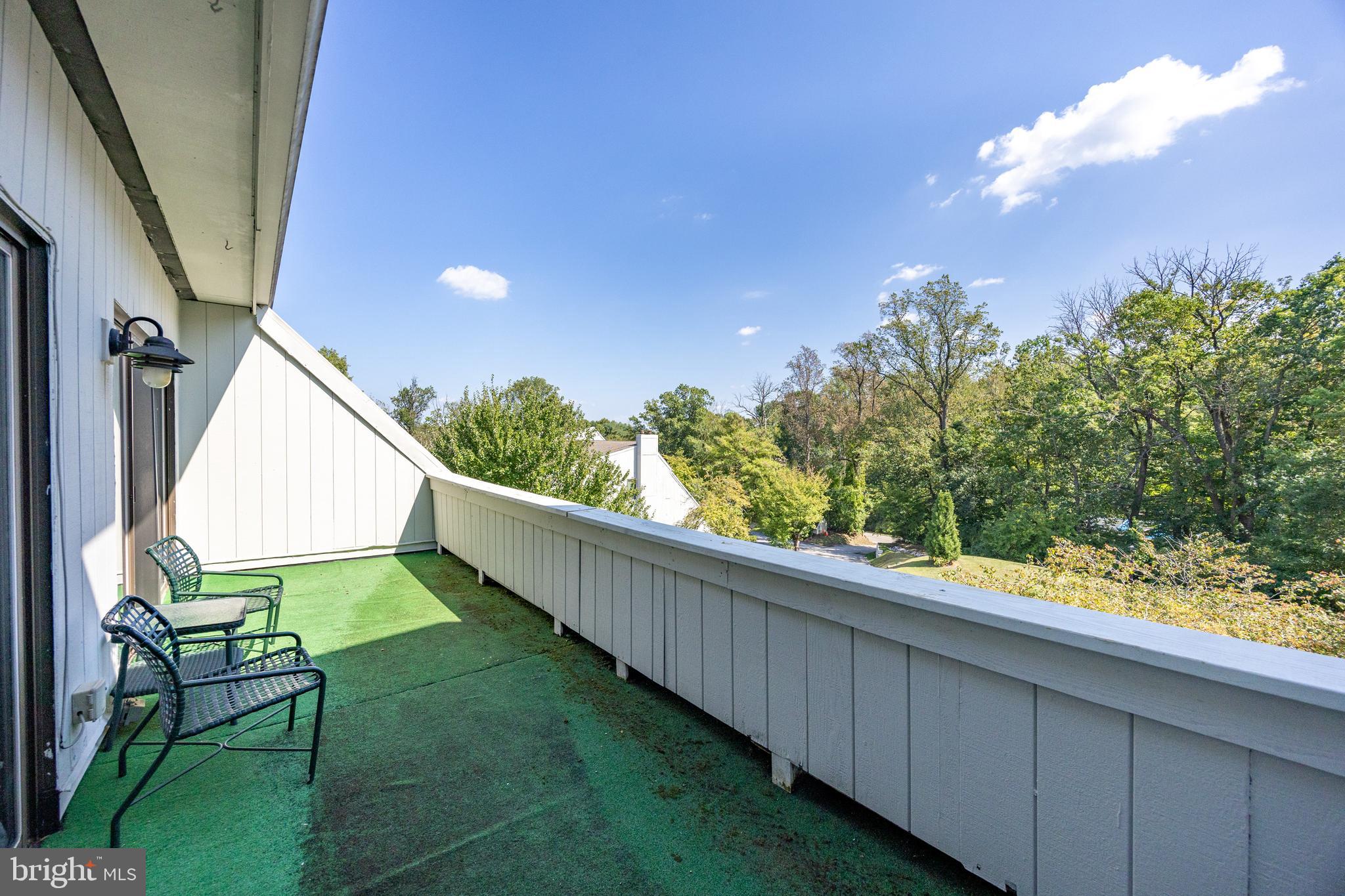 SUMMIT HOUSE - Residential