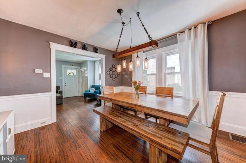 Photo of 312 W Glenside Avenue, GLENSIDE, PA 19038 (MLS # PAMC2166348)