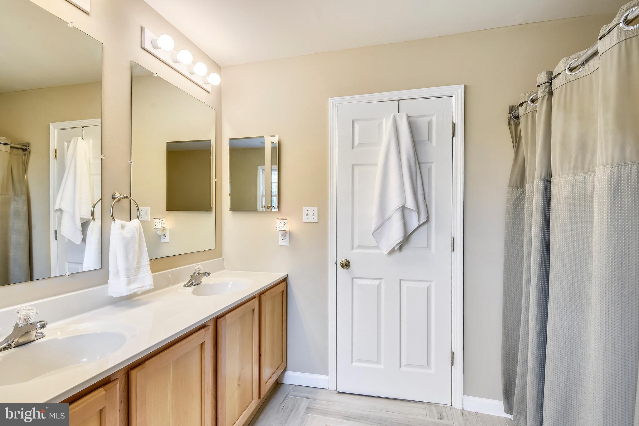 PINE GROVE - Residential