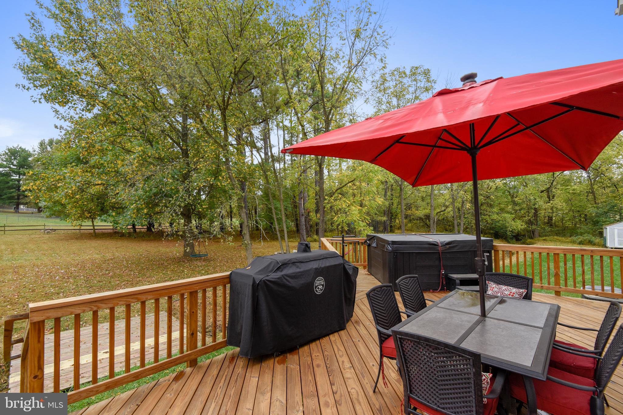 PINE GROVE - Residential