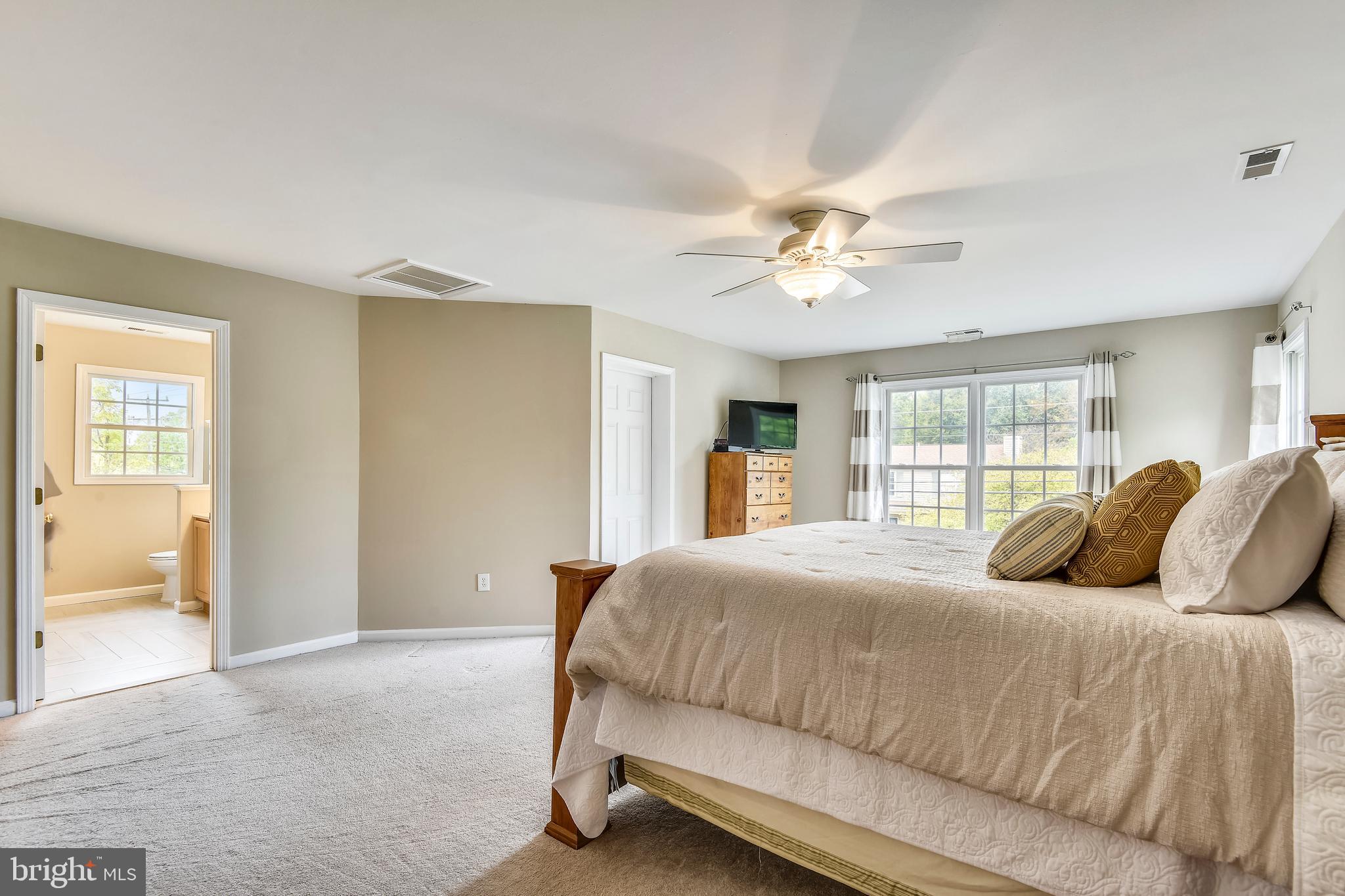 PINE GROVE - Residential