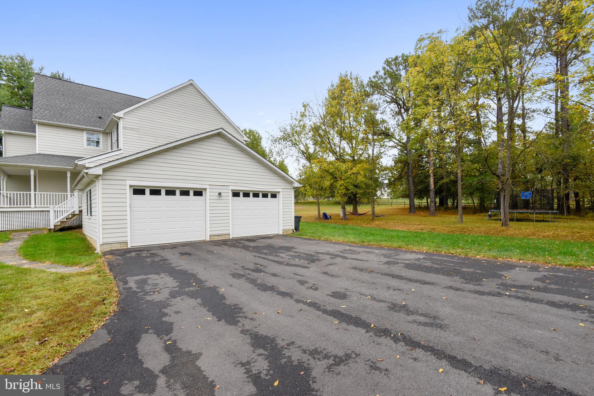 PINE GROVE - Residential