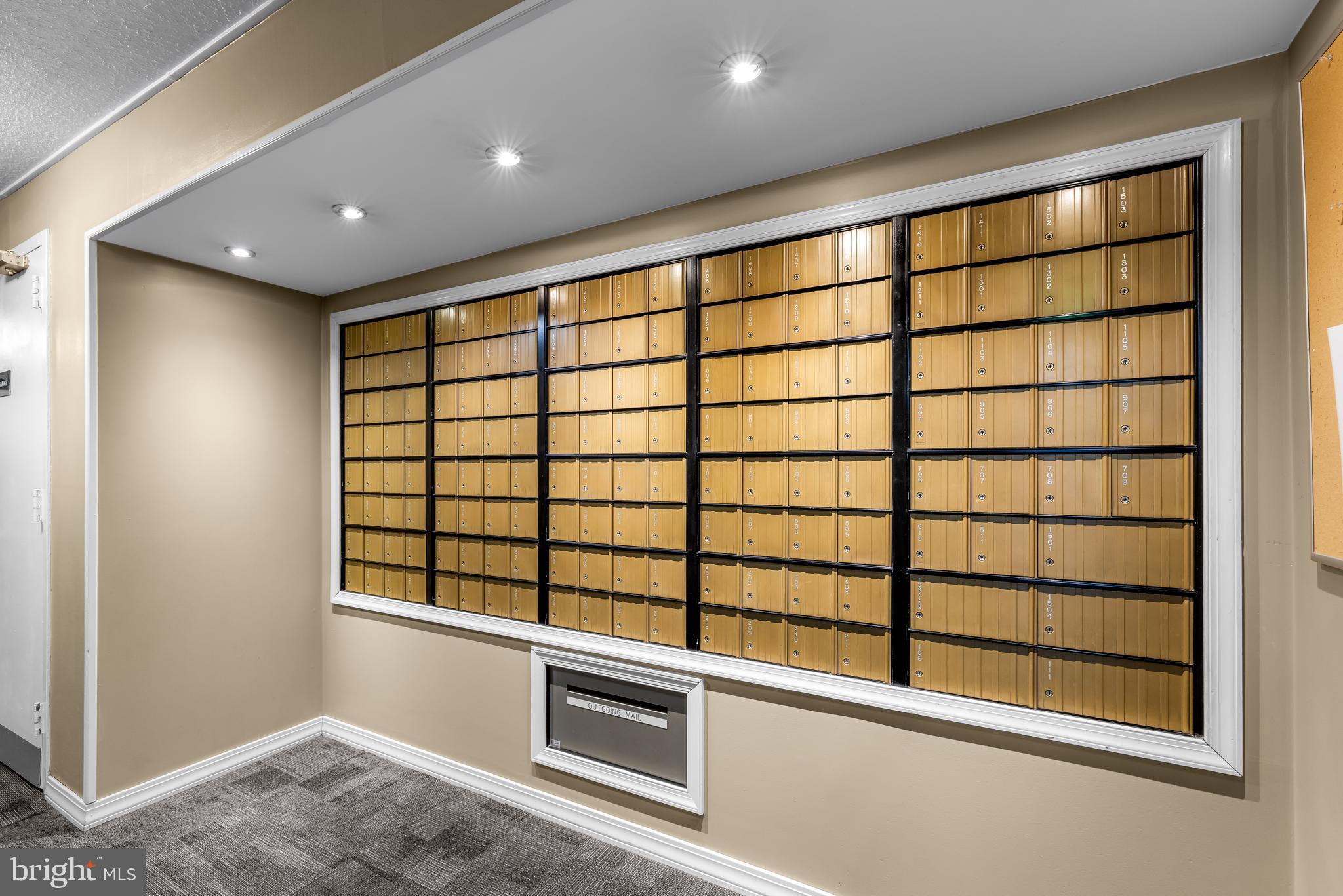 CHARLES VILLAGE - Residential