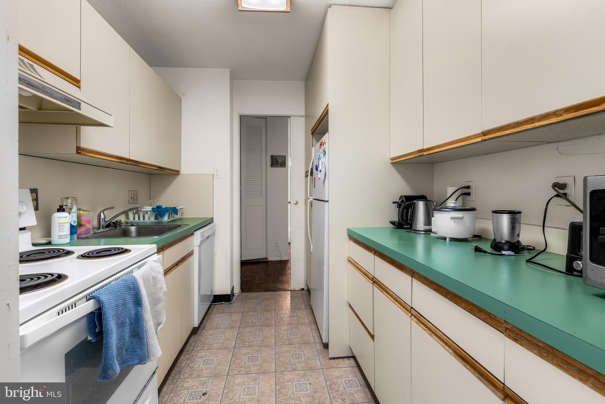 CHARLES VILLAGE - Residential