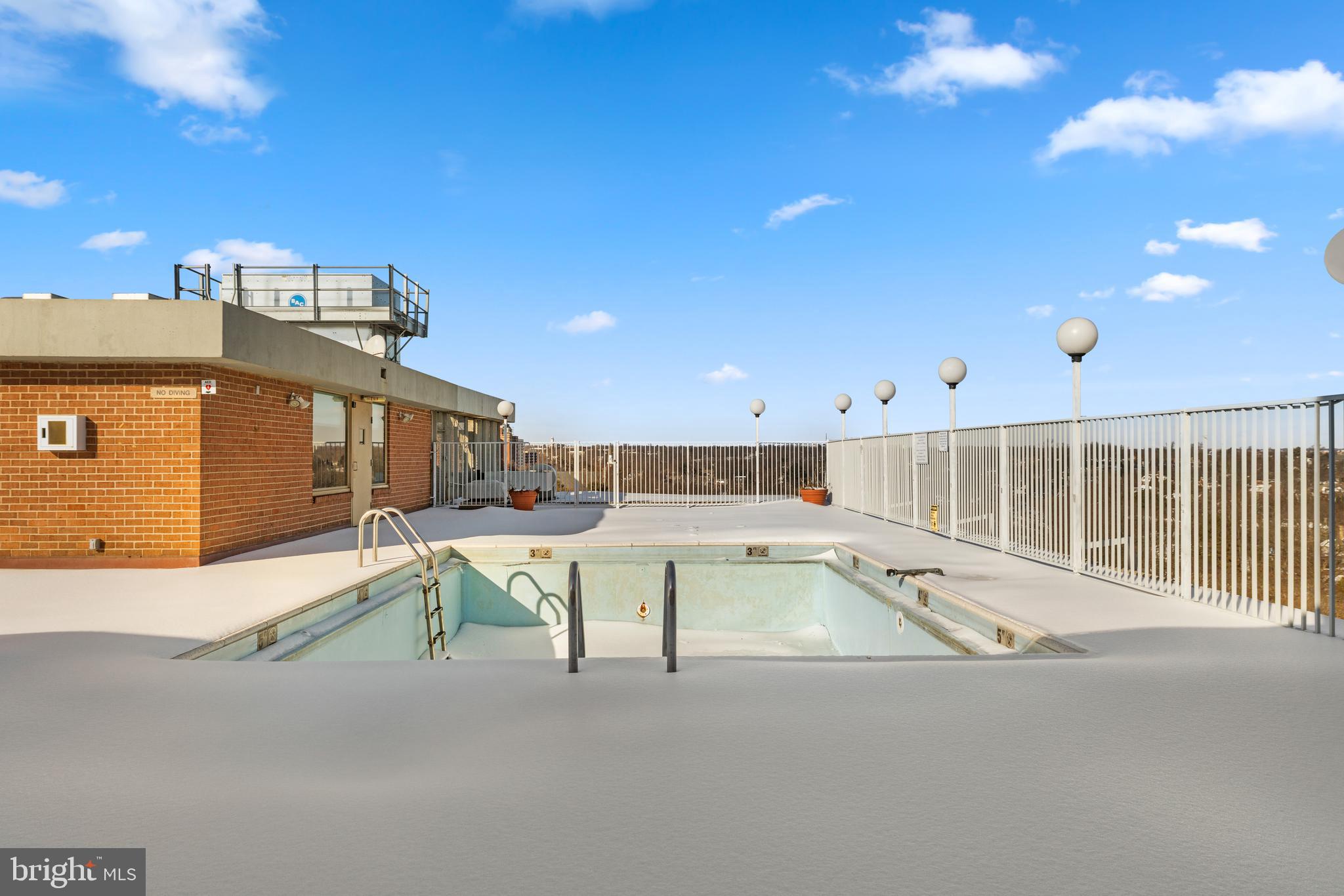 CHARLES VILLAGE - Residential