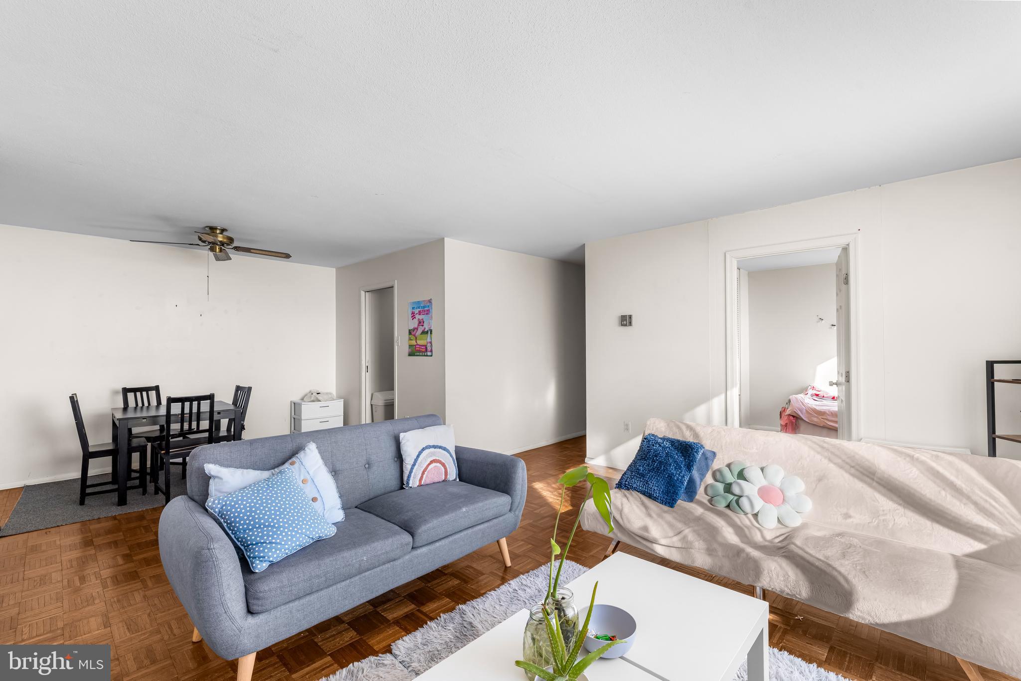 CHARLES VILLAGE - Residential