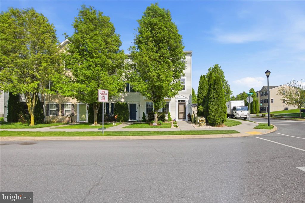 Photo of 393 Dickens Drive, LANCASTER, PA 17603 (MLS # PALA2085804)