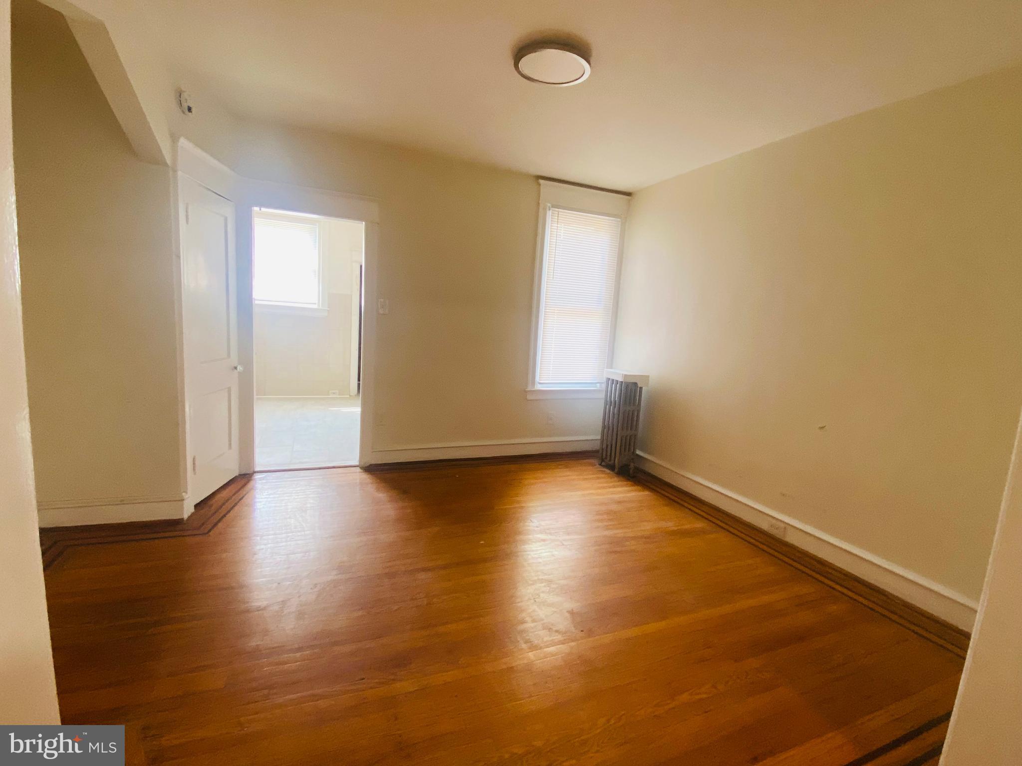 PHILADELPHIA (NORTHEAST) - Residential