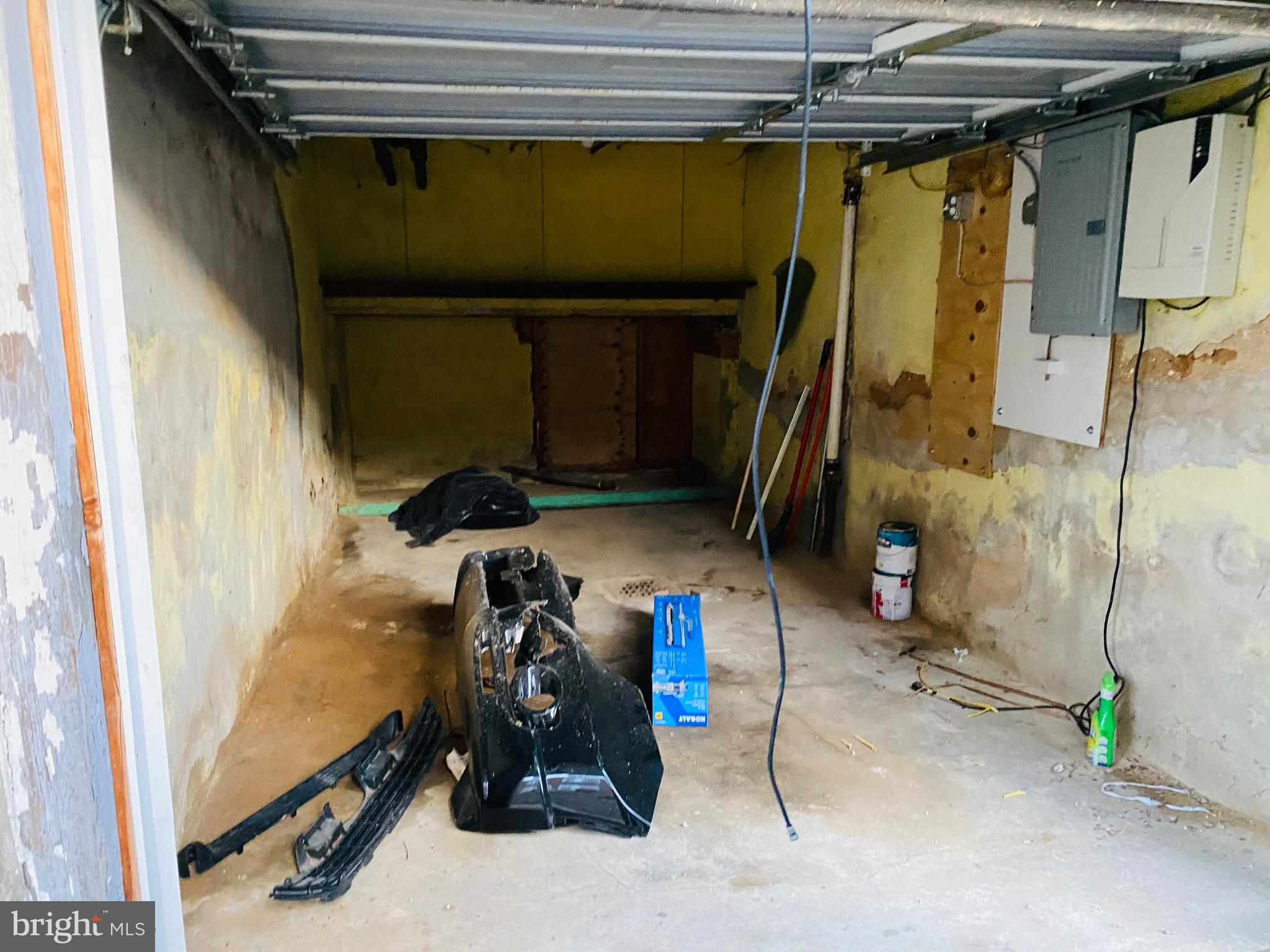 PHILADELPHIA (NORTHEAST) - Residential