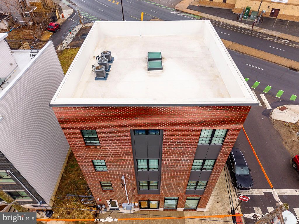 Photo of 1100 - 00 S 27th Street, PHILADELPHIA, PA 19146 (MLS # PAPH2593342)