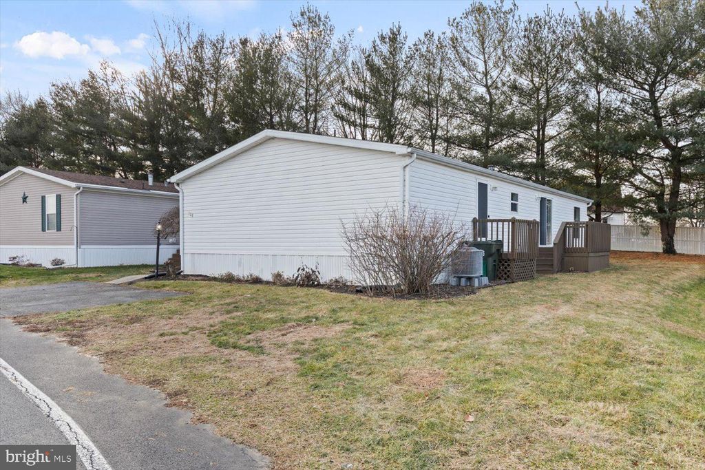 Photo of 128 GREENBRIAR CIR, LANCASTER, PA 17603 (MLS # PALA2029138)