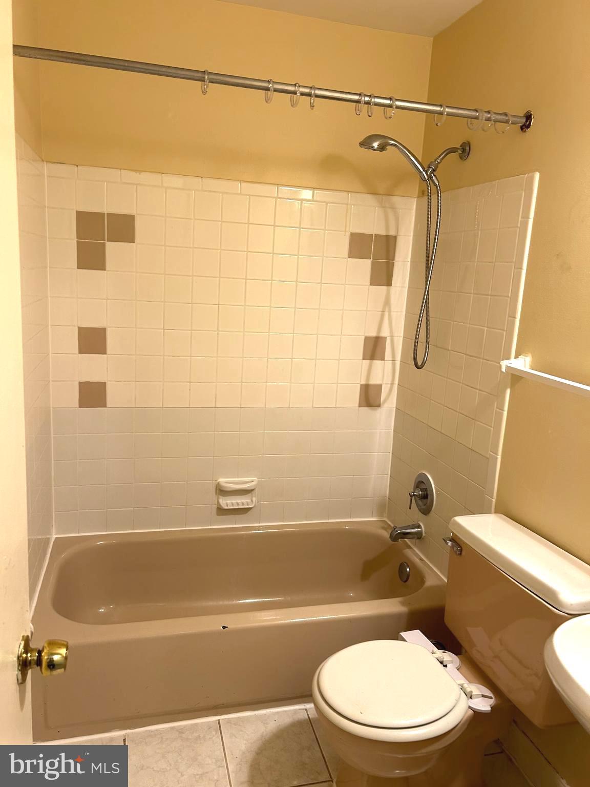 WILLIAMSTOWN - Residential Lease