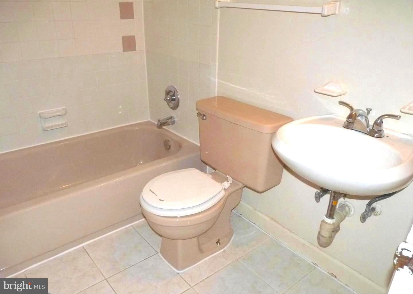 WILLIAMSTOWN - Residential Lease