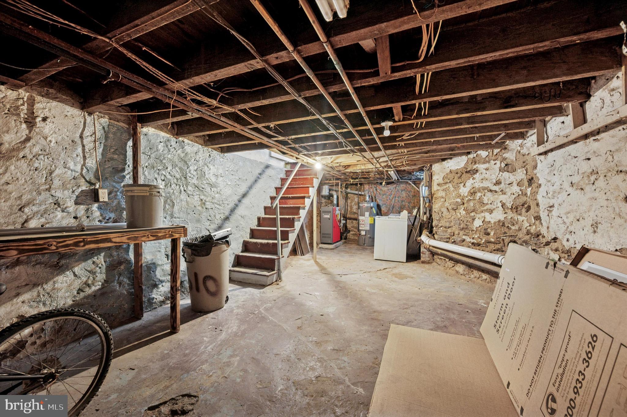 ROXBOROUGH - Residential