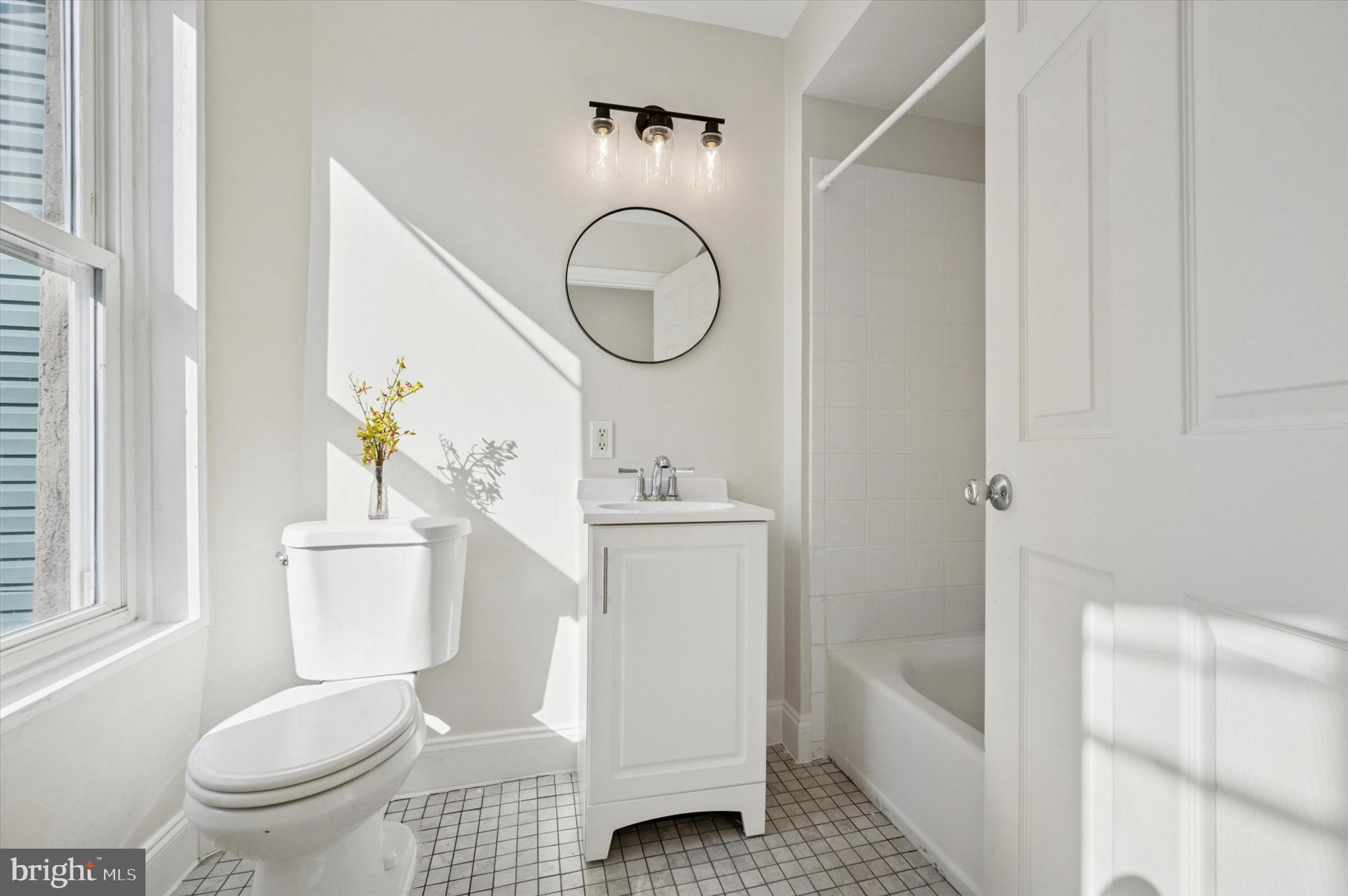 ROXBOROUGH - Residential