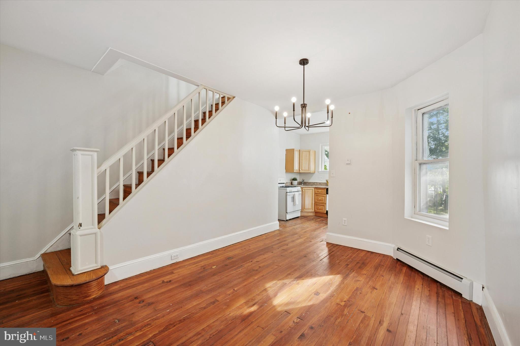 ROXBOROUGH - Residential