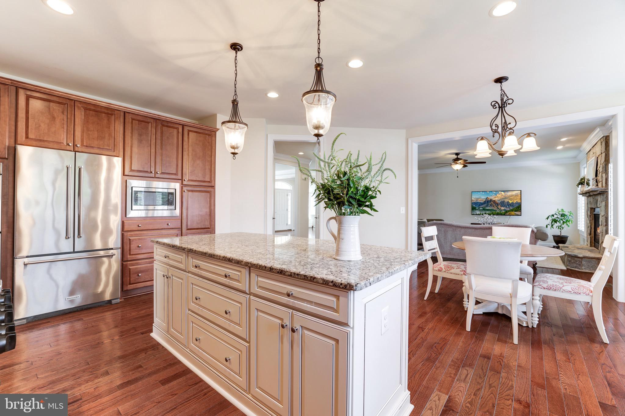 MC LEAN HAMLET - Residential