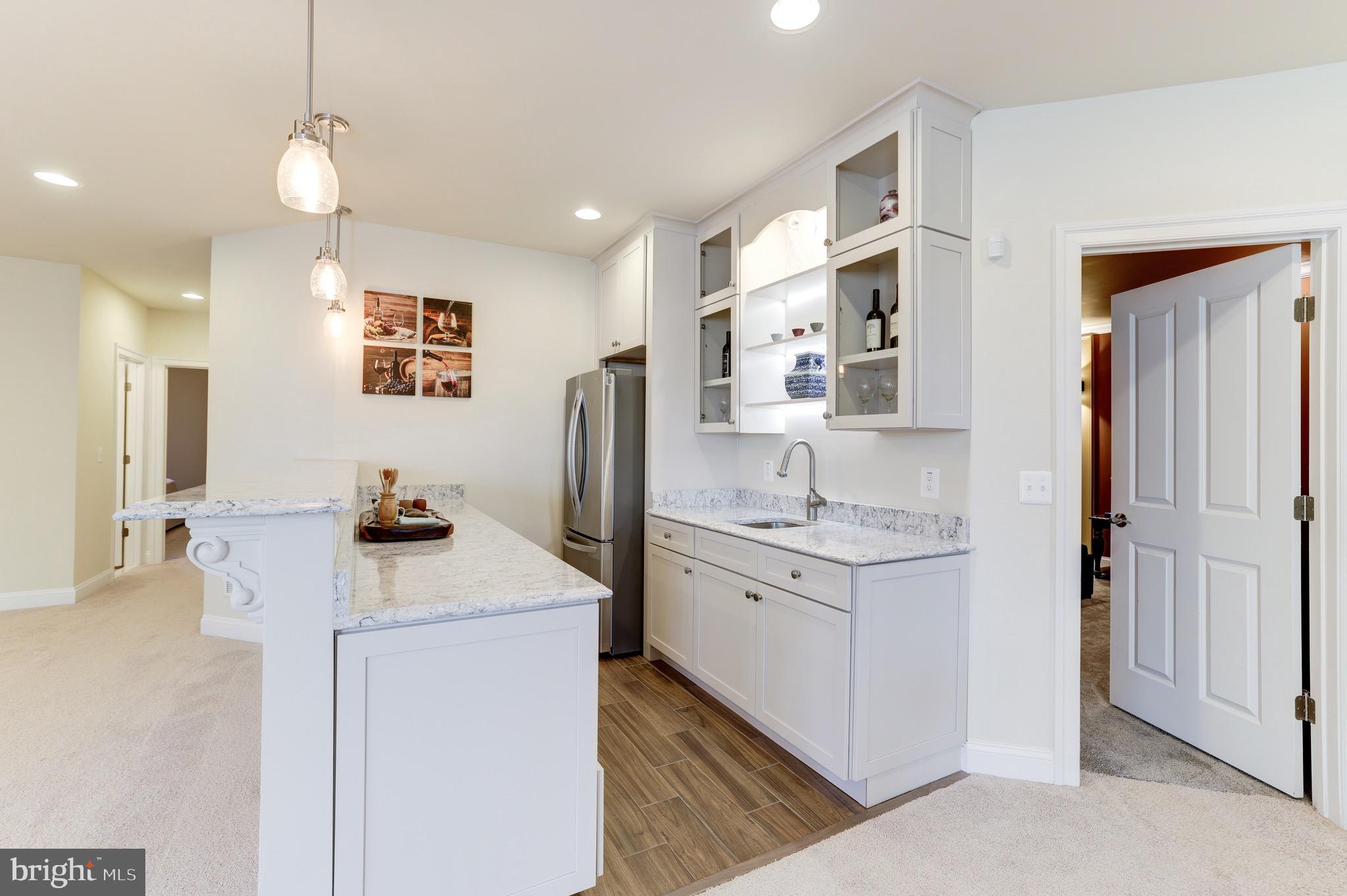 MC LEAN HAMLET - Residential