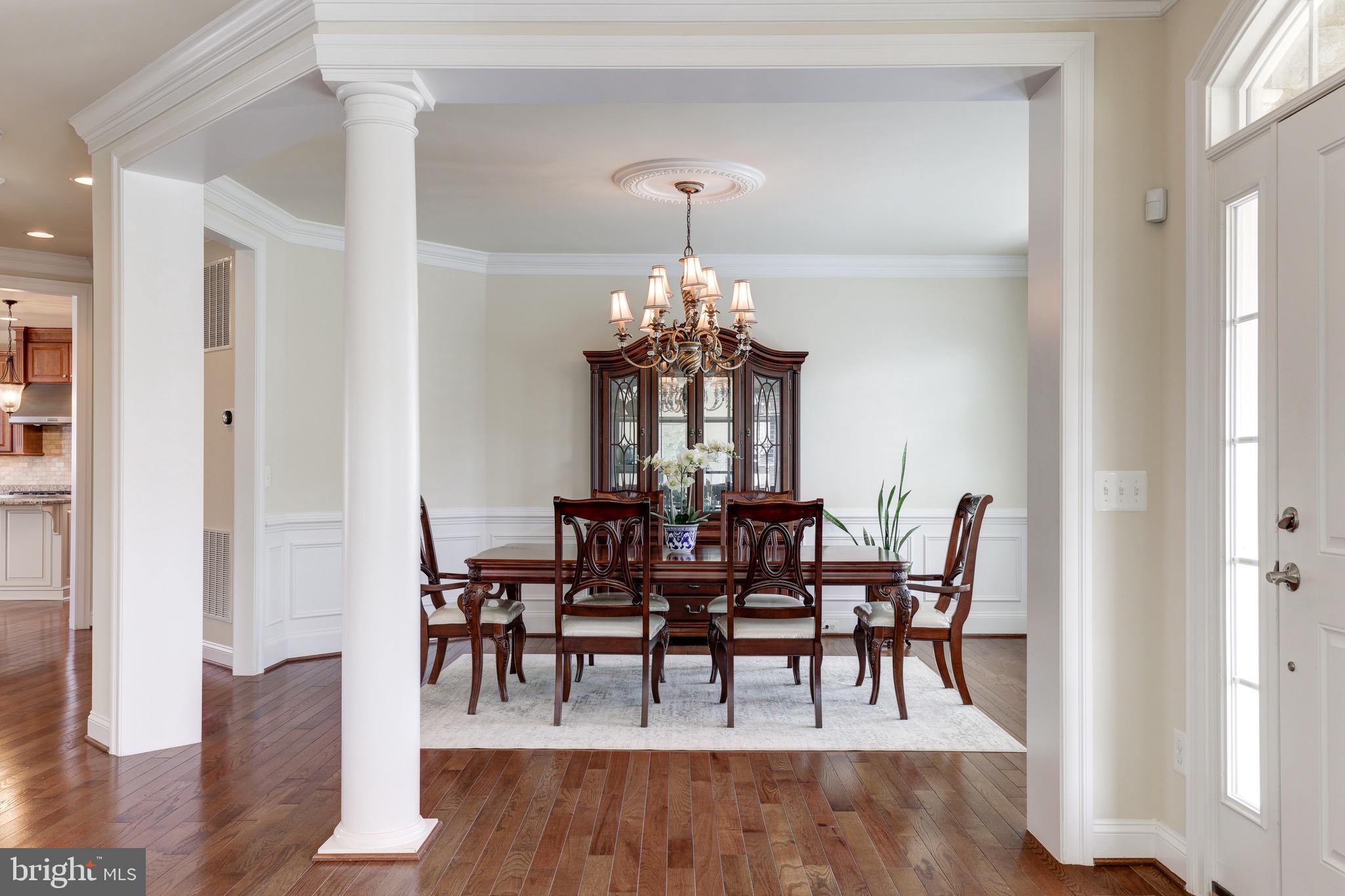 MC LEAN HAMLET - Residential