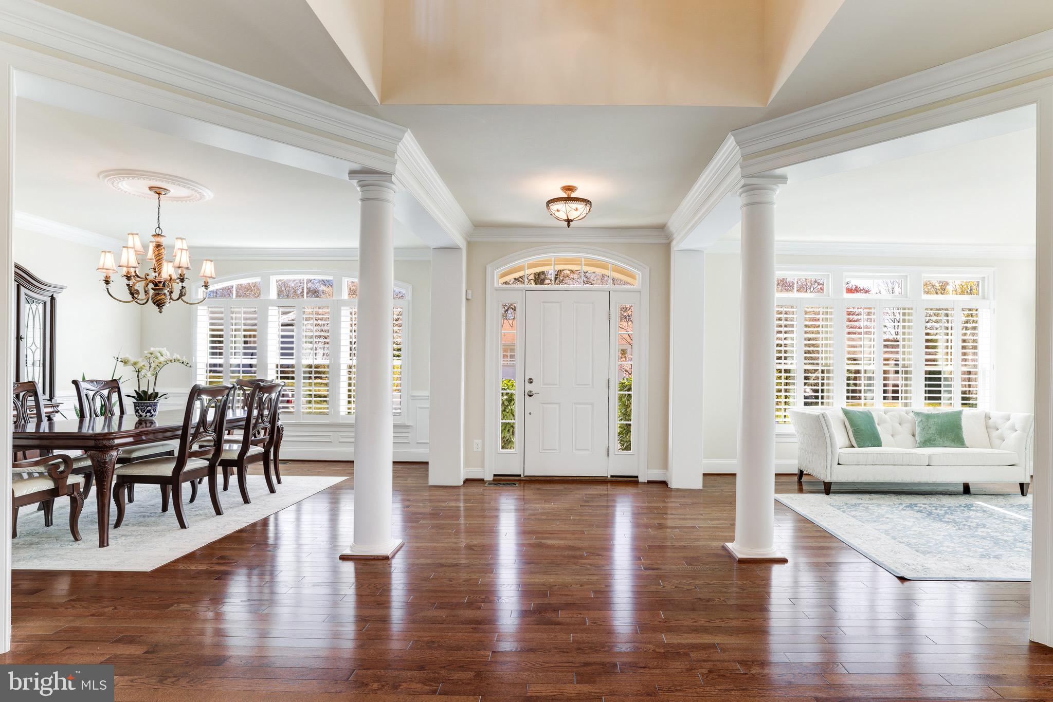 MC LEAN HAMLET - Residential