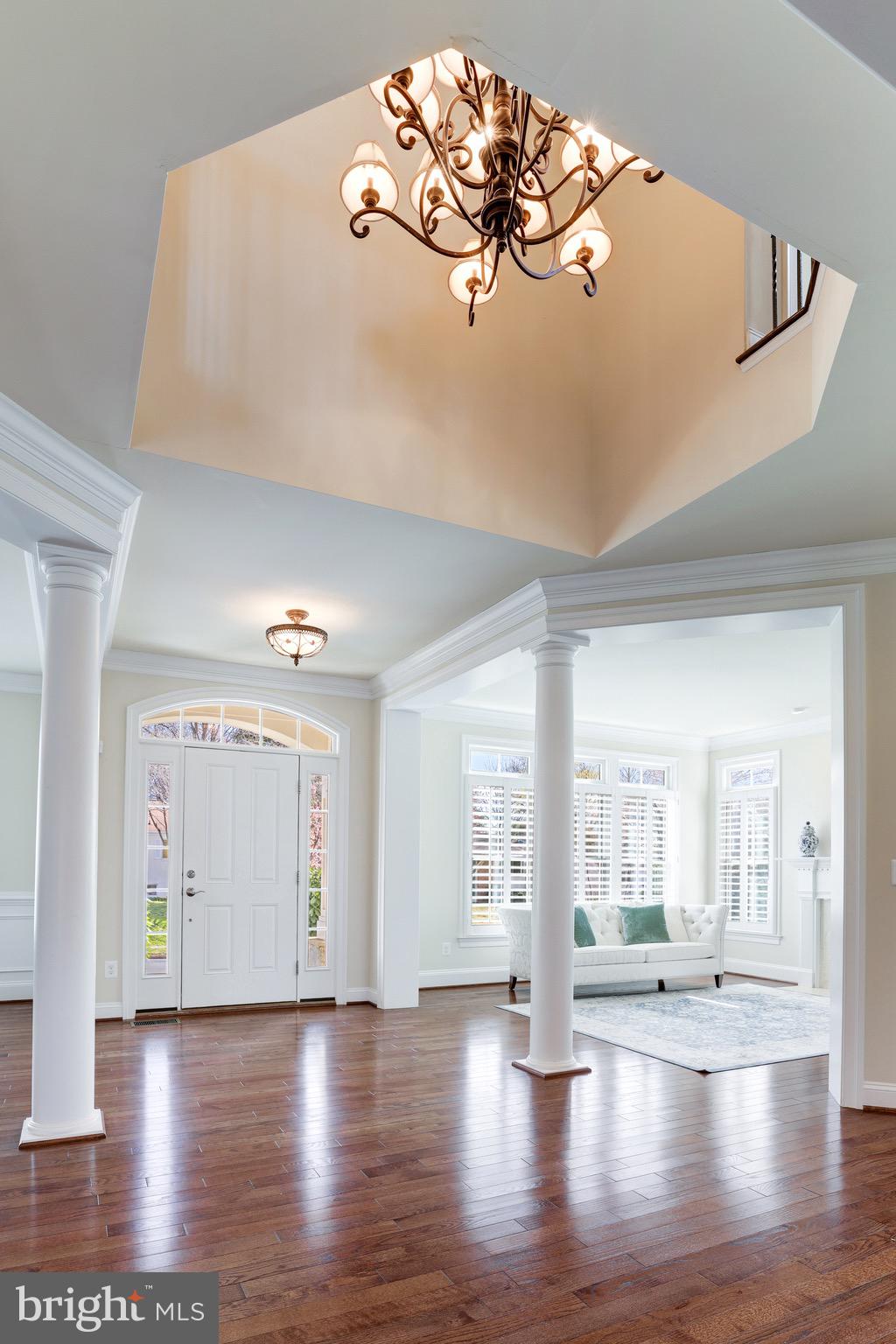 MC LEAN HAMLET - Residential