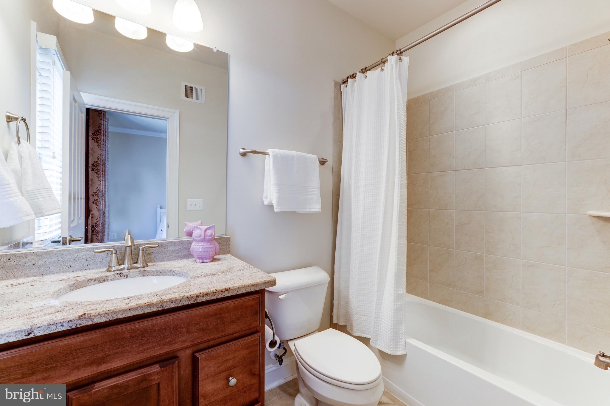 MC LEAN HAMLET - Residential