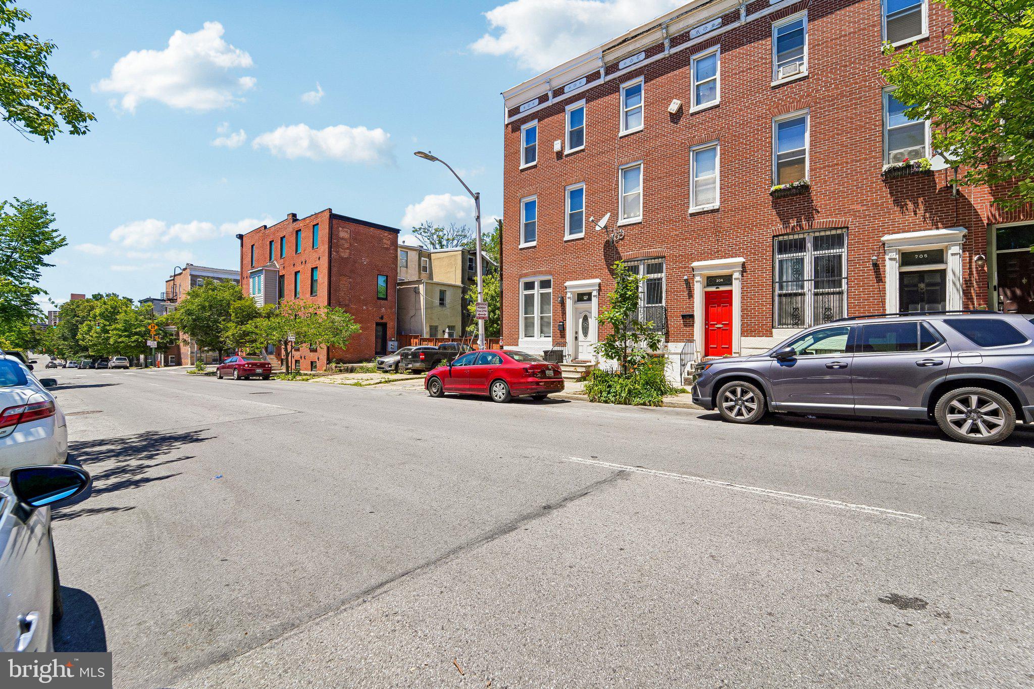 202 E LAFAYETTE AVENUE