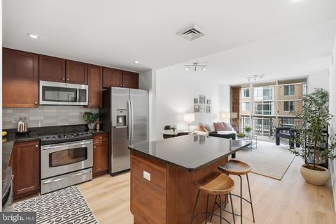Condo For Sale - 1020 N Highland Street #705<br/> Arlington County, ARLINGTON, VA 22201