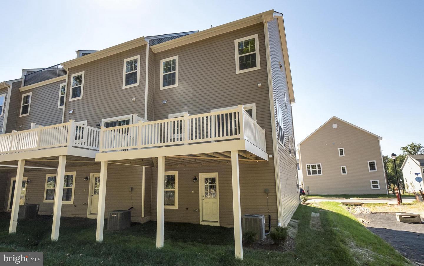 DORCHESTER VIEW - Residential Lease