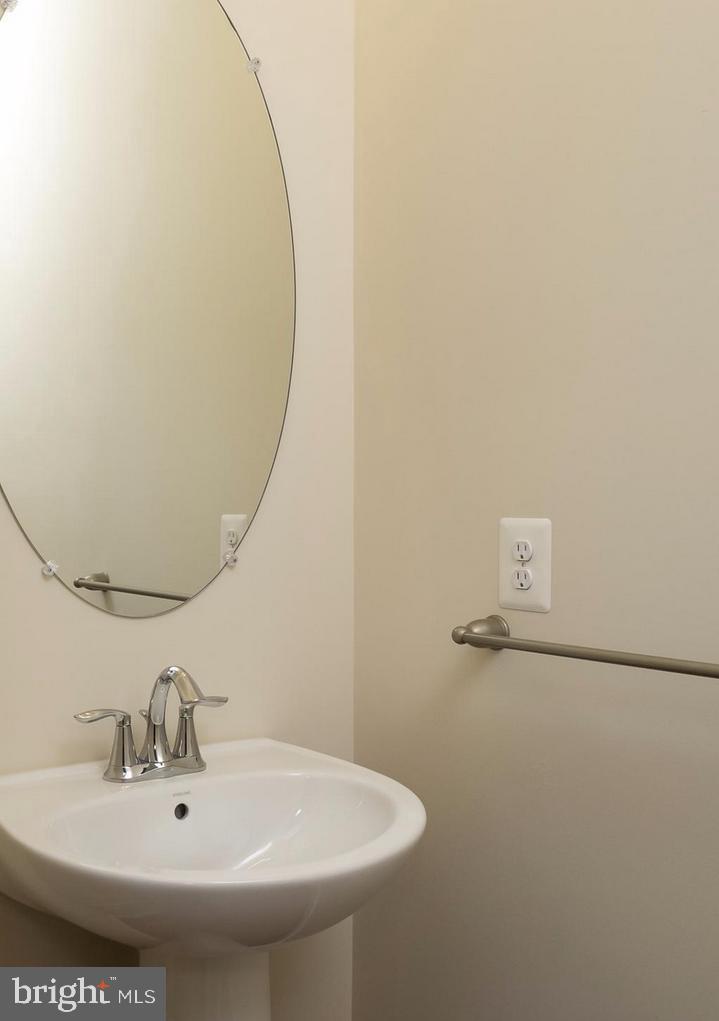 DORCHESTER VIEW - Residential Lease