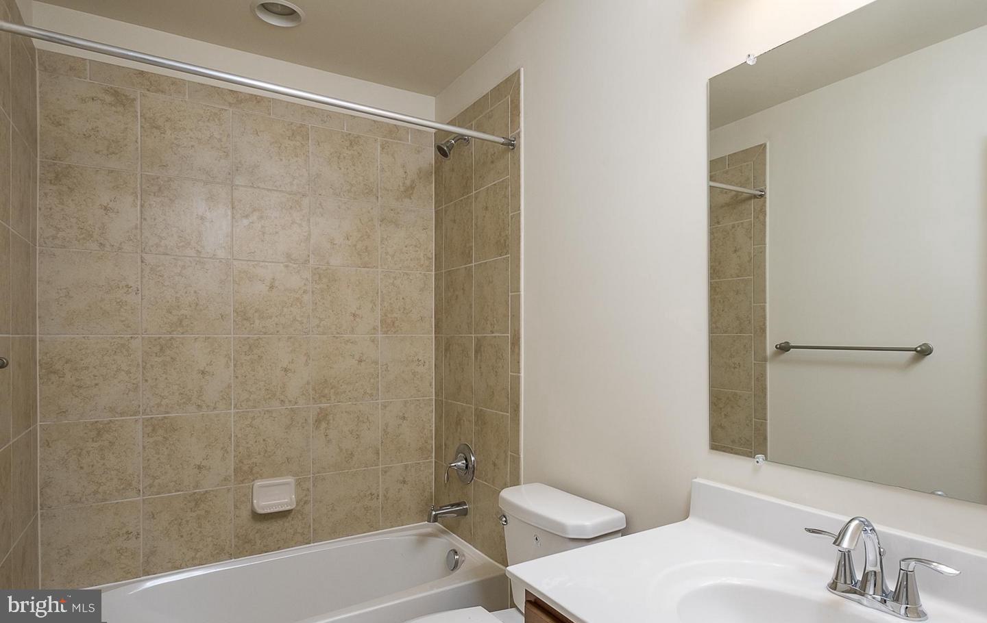 DORCHESTER VIEW - Residential Lease