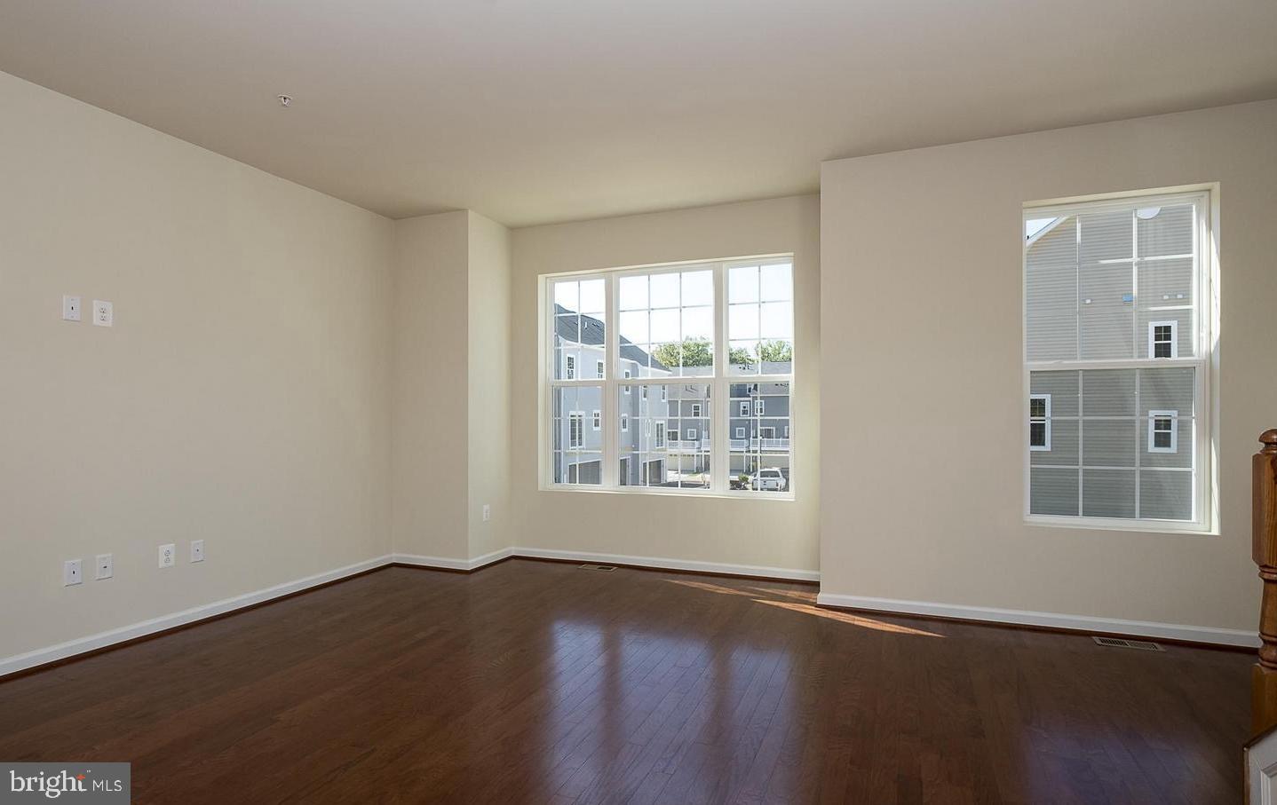 DORCHESTER VIEW - Residential Lease