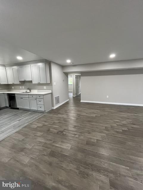 TERRACE TOWNHOUSES OF ANNANDALE - Residential Lease