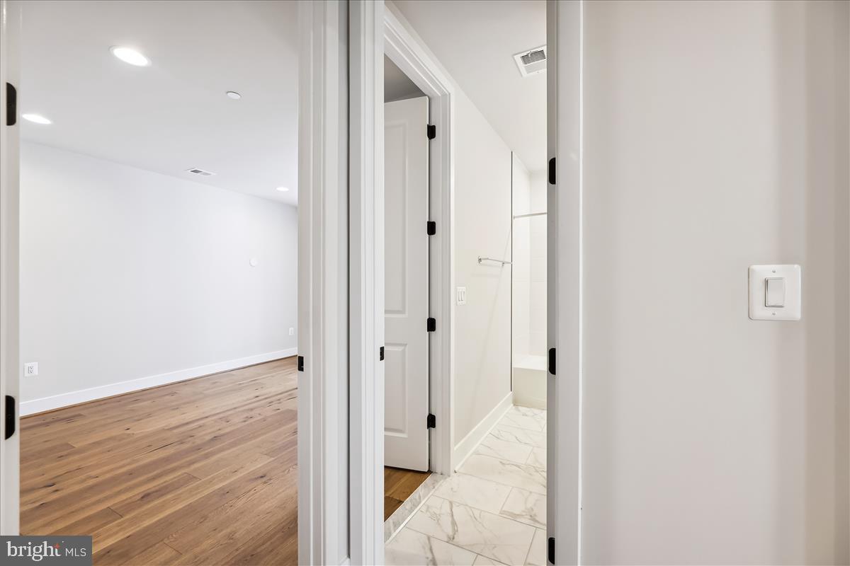 AMALYN - Residential Lease