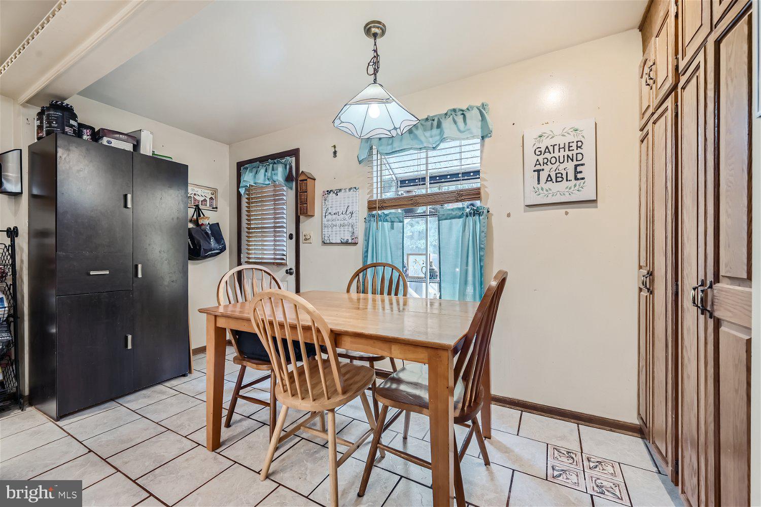 ROSEMONT - Residential