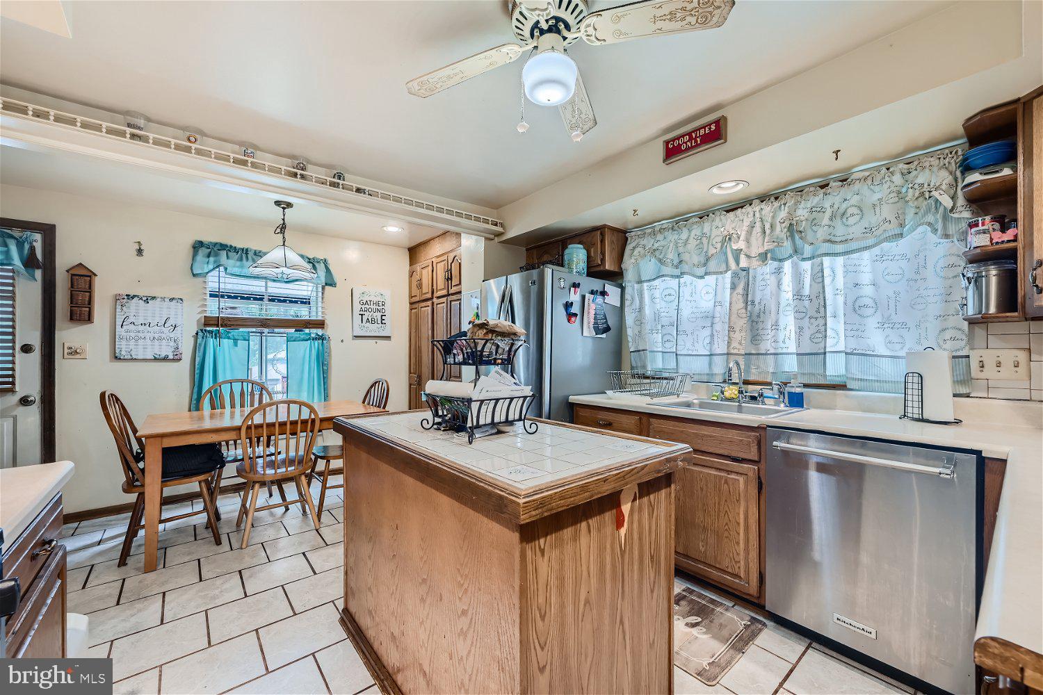 ROSEMONT - Residential