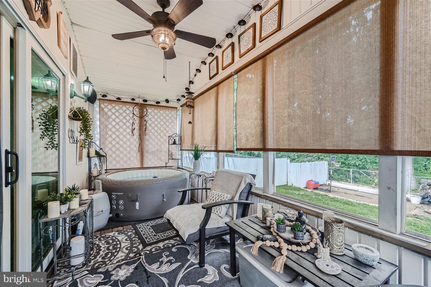 ROSEMONT - Residential