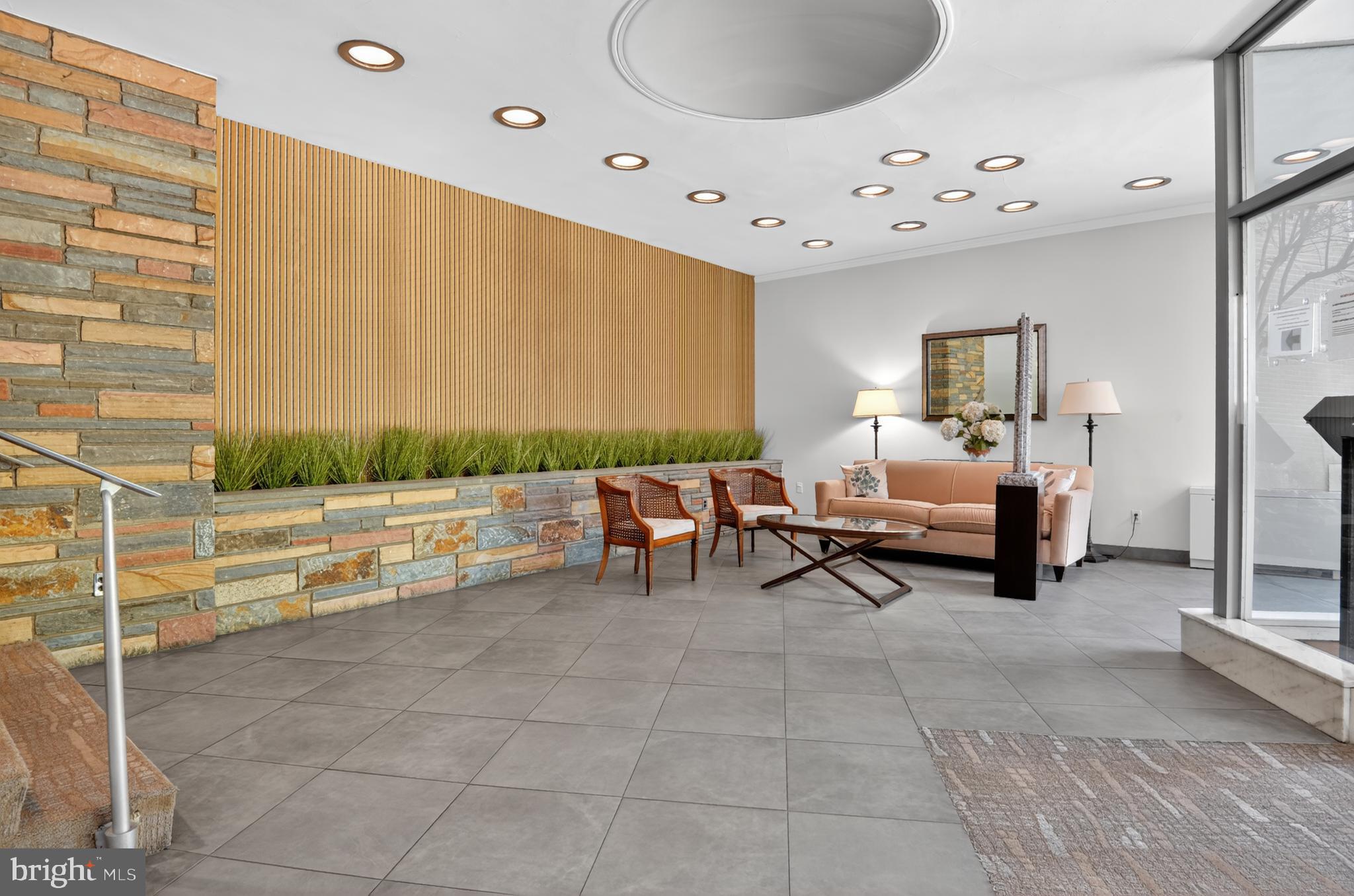 KENWOOD HOUSE - Residential