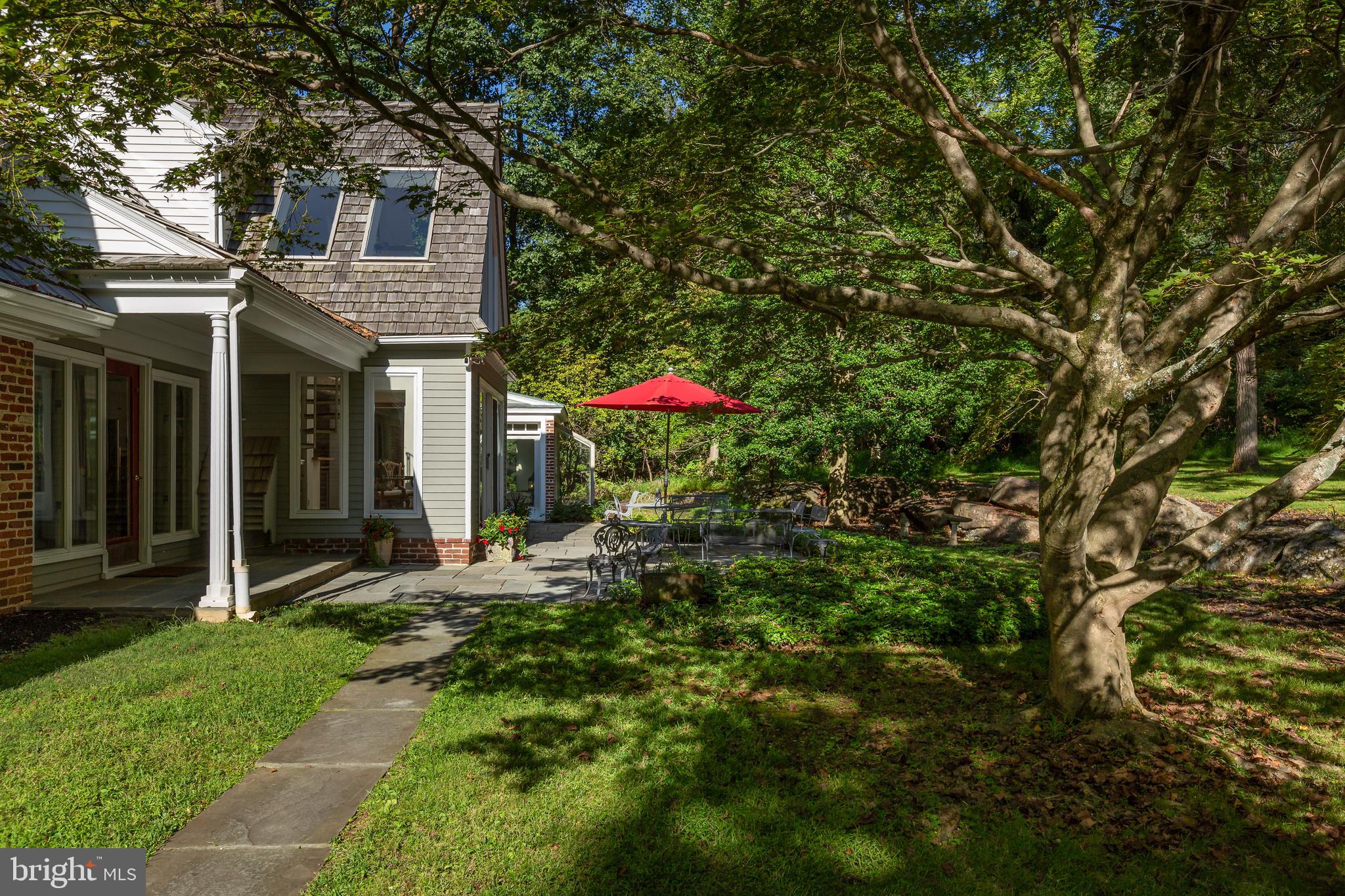 RADNOR HUNT - Residential