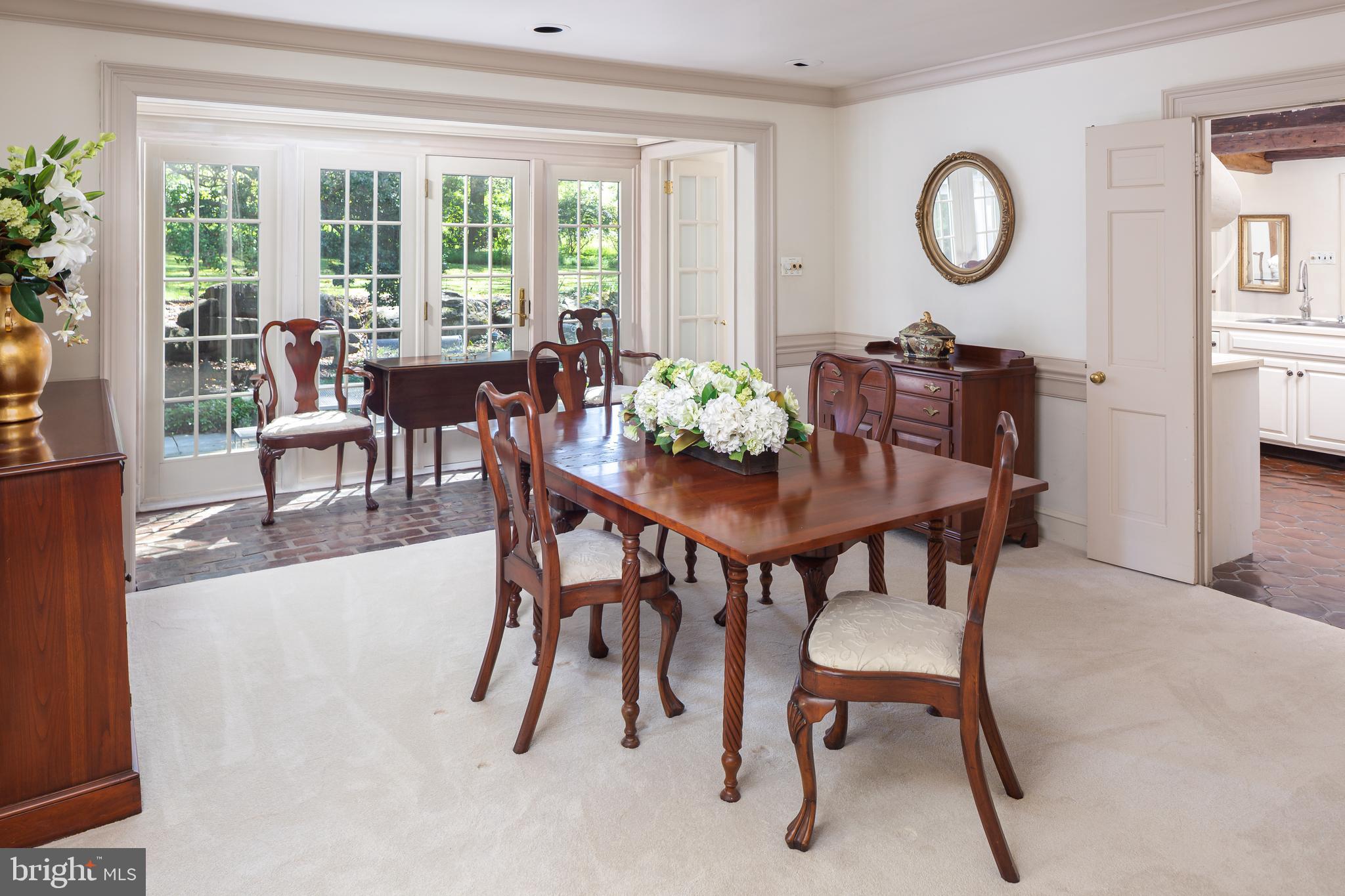 RADNOR HUNT - Residential