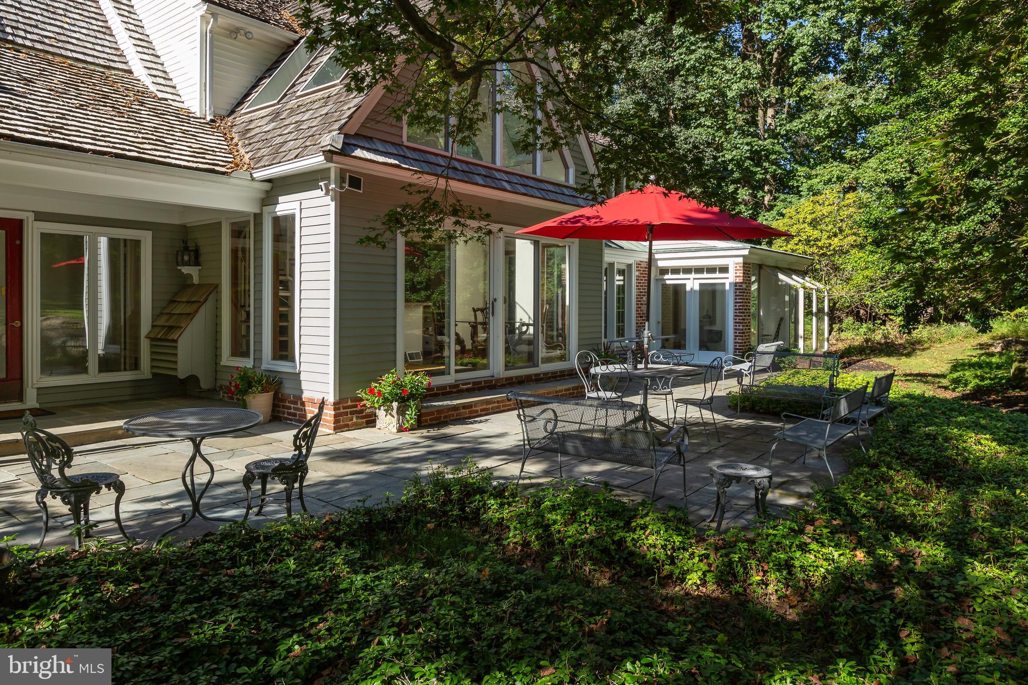 RADNOR HUNT - Residential