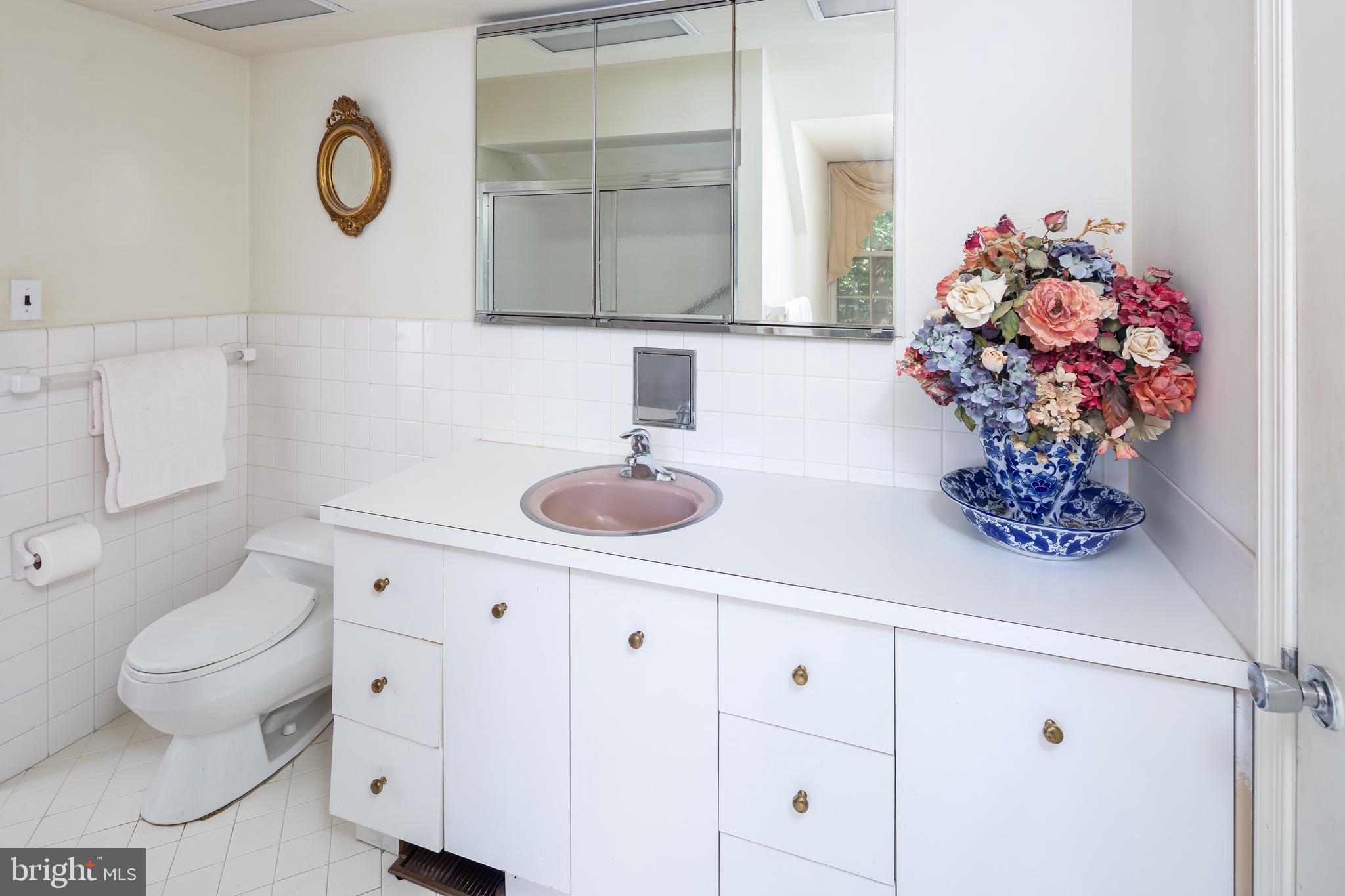 RADNOR HUNT - Residential