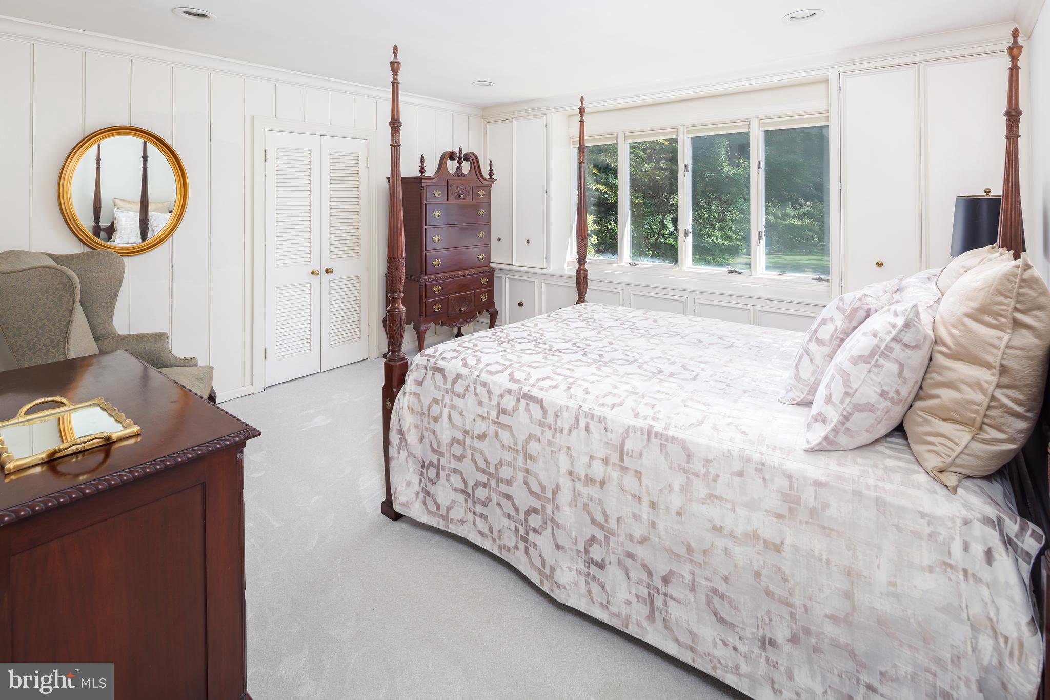 RADNOR HUNT - Residential