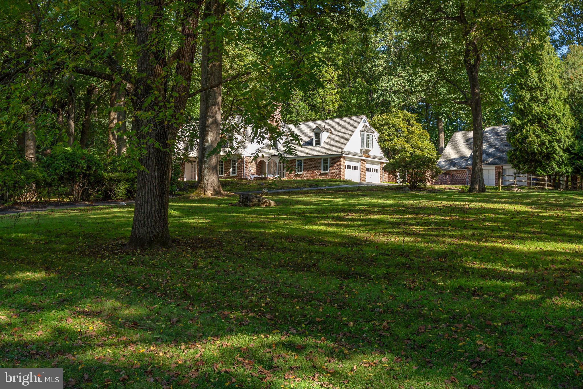 8 FOXCHASE ROAD