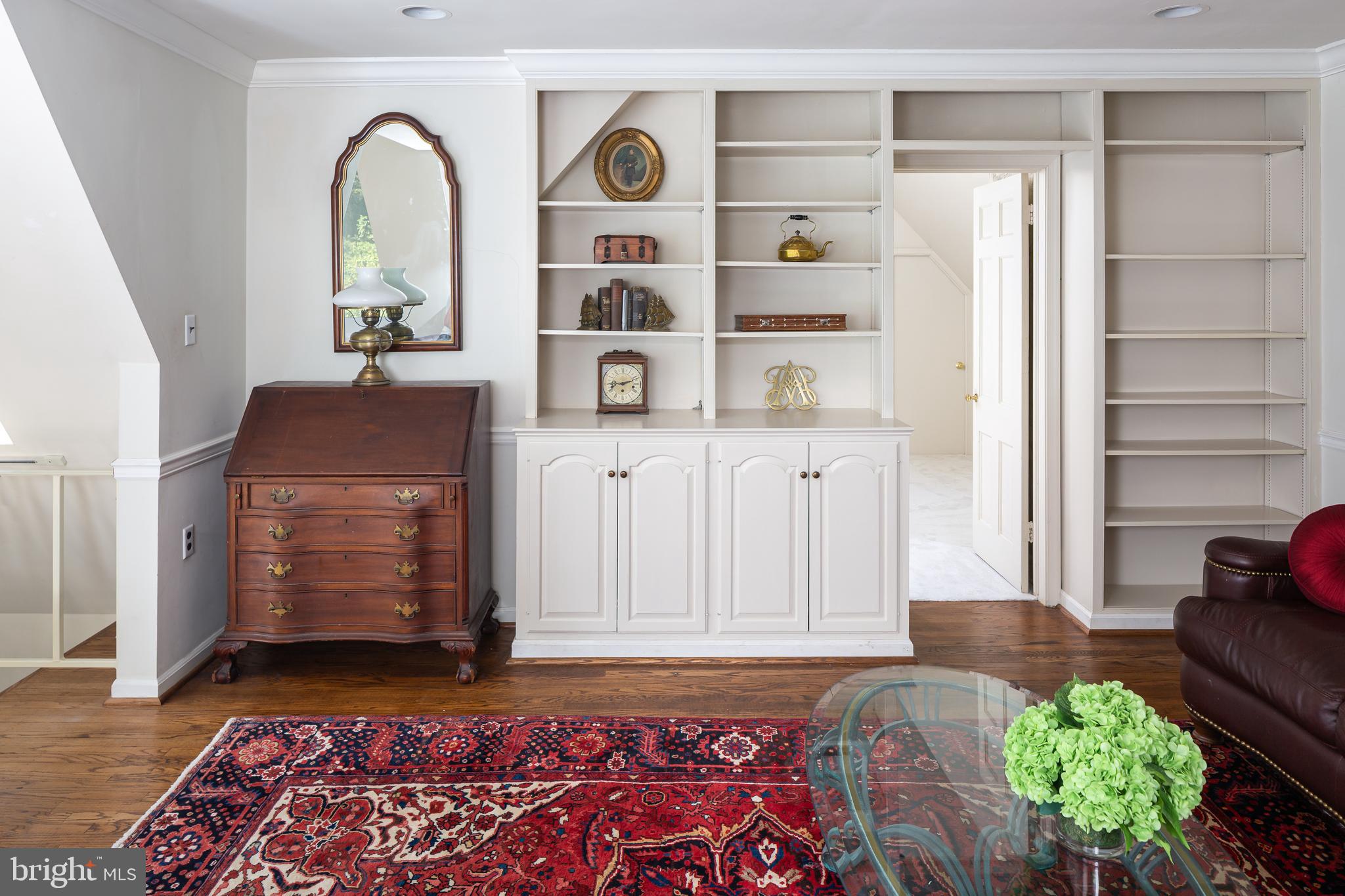 RADNOR HUNT - Residential