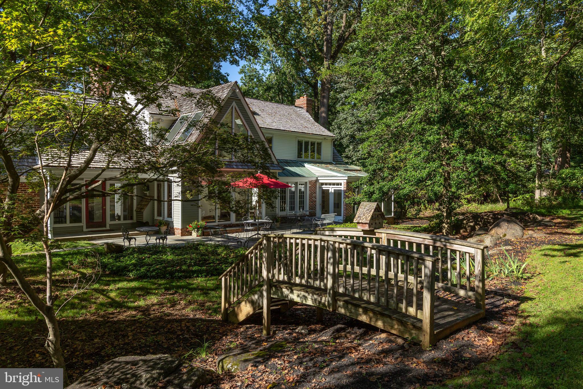 RADNOR HUNT - Residential